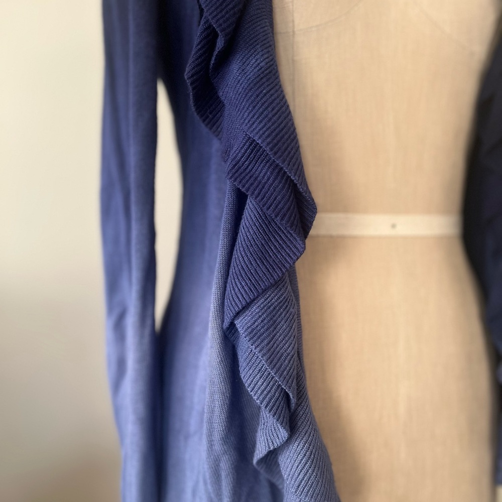 Willi Smith Elegant Ombre Blue Cardigan Sweater
Very soft